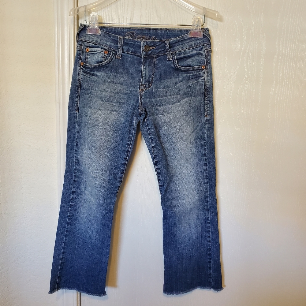 Reese Delia Distressed Jeans